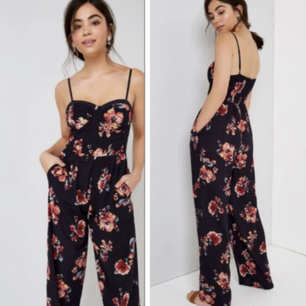 NWT Band Of Gypsies Navy Jumpsuit Pink Floral- Womens Medium